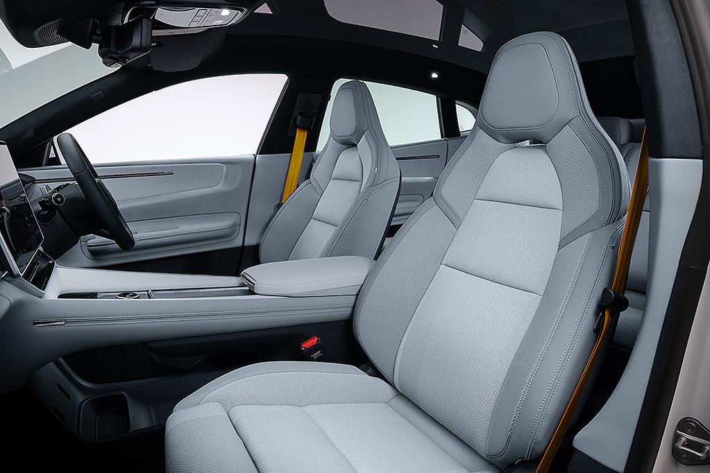 Polestar 4 Interior