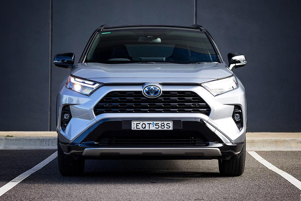 Toyota RAV4 Hybrid Grille