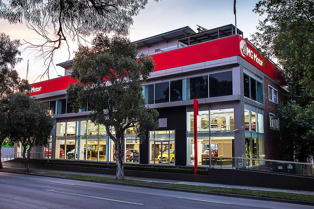 MG dealership - 10 year warranty news