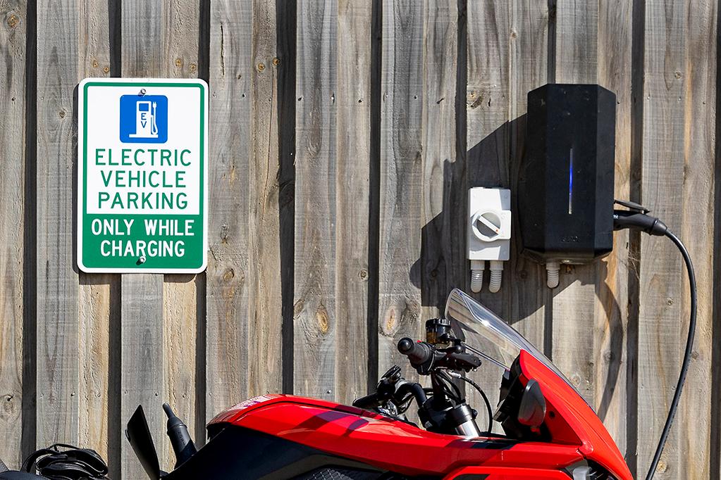 ZERO motorbike charging