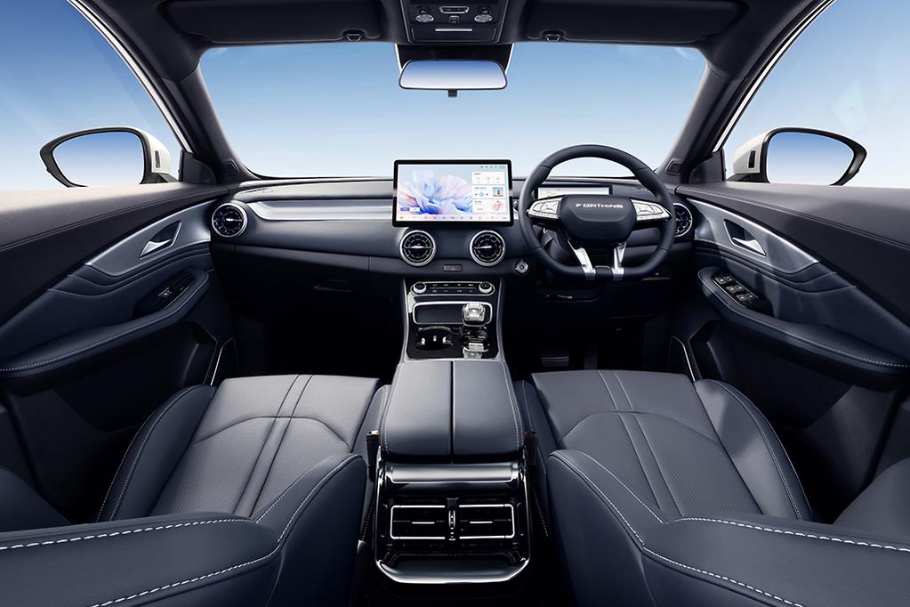 Forthing Taikon Interior